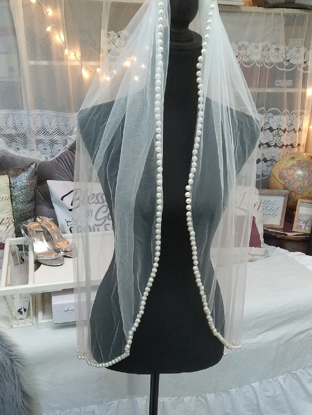 Elegant Bridal Wedding Off White Veil with Pearl Trim